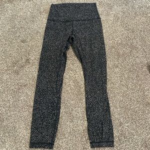 Women’s size 4 lululemon leggings